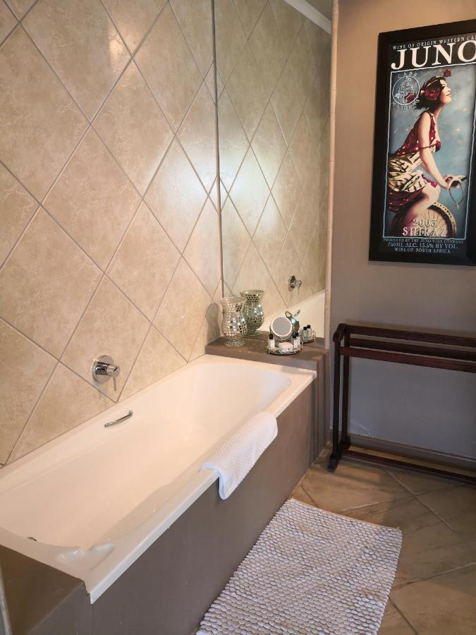 Perle Du Cap Bed & Breakfast พาร์ล ภายนอก รูปภาพ